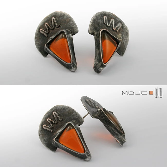 aztecki ząb, kolczyki ze szkła i miedzi, szklane trójkąty, pomarańczowe, surowe, etniczne, rustykalne, hand made, ręcznie robione, biżuteria fusing, biżuteria  Tiffany