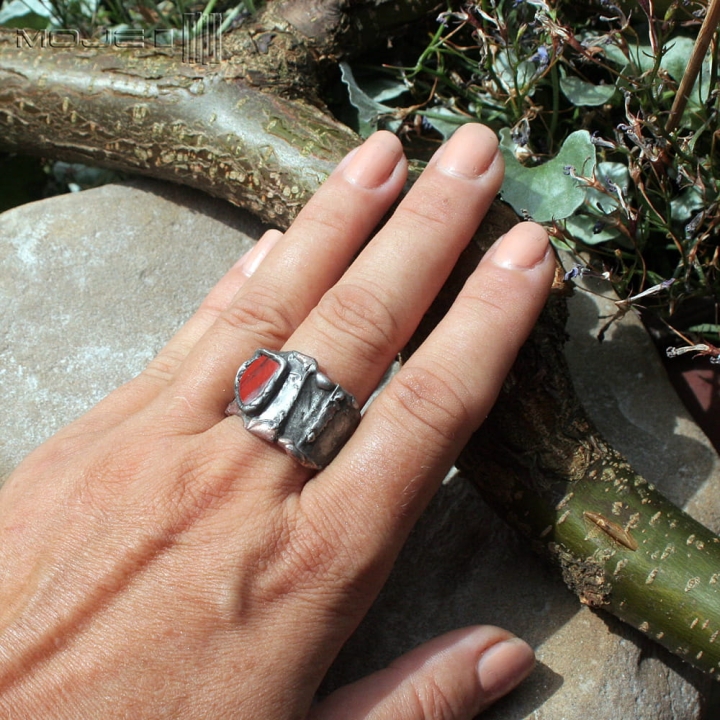 asymetria-z-jaspisem-miedziany-pierscionek-kamien-naturalny-szlifowany-czerwony-szeroka-obraczka-regulowana