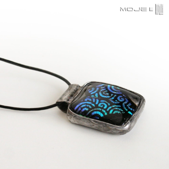 serce-z-kamuflarzem-wisiorek-szklany-ze-szkla-fusing-serce-na-szyje