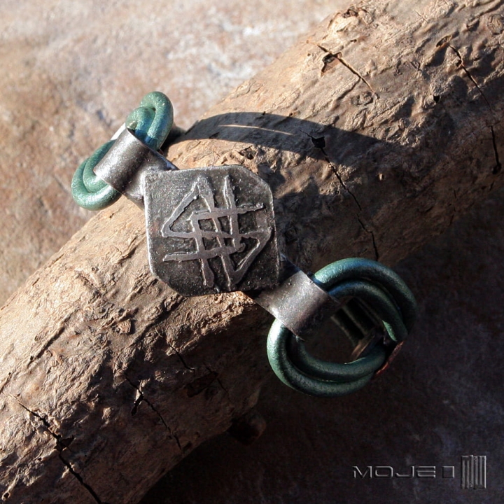 wzmacnia-wytrwalosc-bransoletka-miedz-skorzane-rzemienie-znaki-runiczne-bindruna-amulet