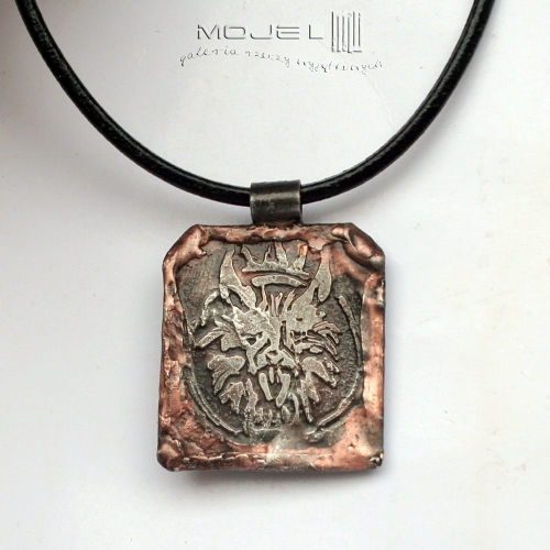 wilczy-wisior-miedziany-meski-wisior-z-wilkiem