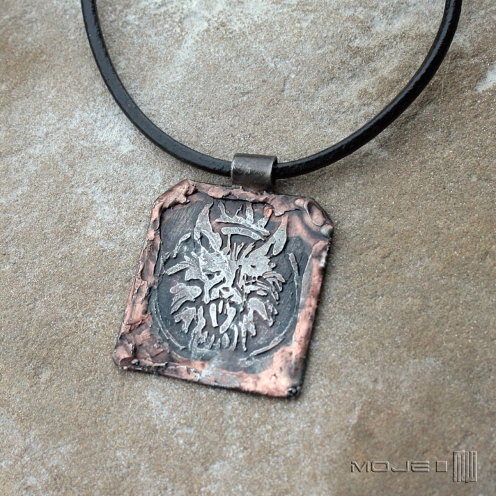 wilczy-wisior-miedziany-meski-wisior-z-wilkiem