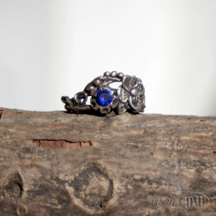 kwiatowy-srebrny-pierscionek-ze-srebra-delikatny-romantyczny-kwiatuszki-cyrkonia