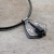 wisior-z runami-i-turmalinem-meski-wisiorek-z-miedzi-czarny-turmalin-znaki-runiczne-runy-amulet-rustykalny-na-rzemieniu