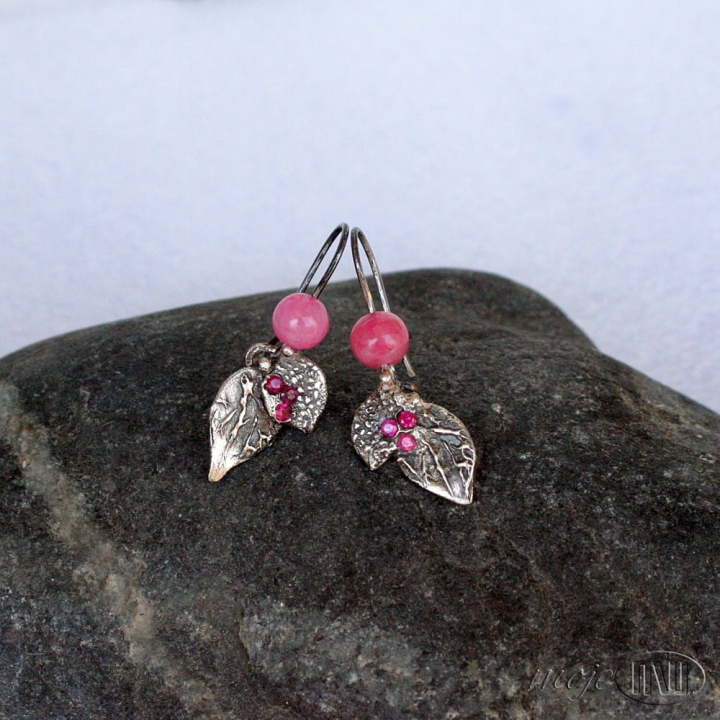 listki-z-rozowa-kulka-srebrne-kolczyki-ze-srebra-listki-recznie-robione-cyrkonie-kulka-z-marmuru-rozowe-art-clay