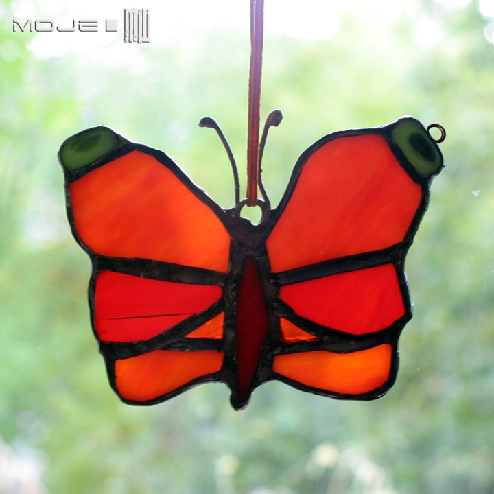 motyl-w-pomaranczach-dekoracja-zawieszka-ze-szkla-witraz-szklany-ozdobny-zawieszka-na-sciane