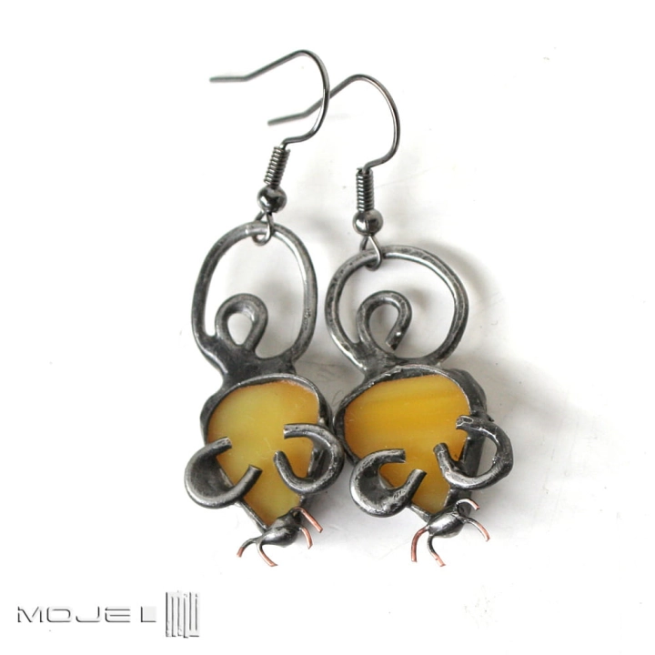 myszki-zolciszki-kolczyki-ze-szkla-myszy-do-uszu-smieszne-oprawione-w-miedz