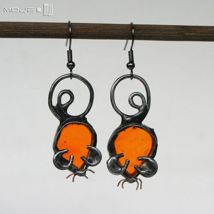 myszki-przejrzystopomaranczowe-kolczyki-ze-szkla-myszy-do-uszu-smieszne-oprawione-w-miedz