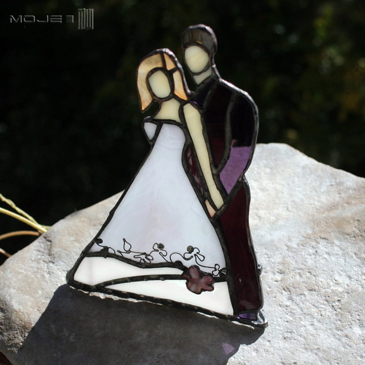 mloda-para-ze-szkla-witrazowego-szklane-figurki-slub-dekor-stojacy-prezent