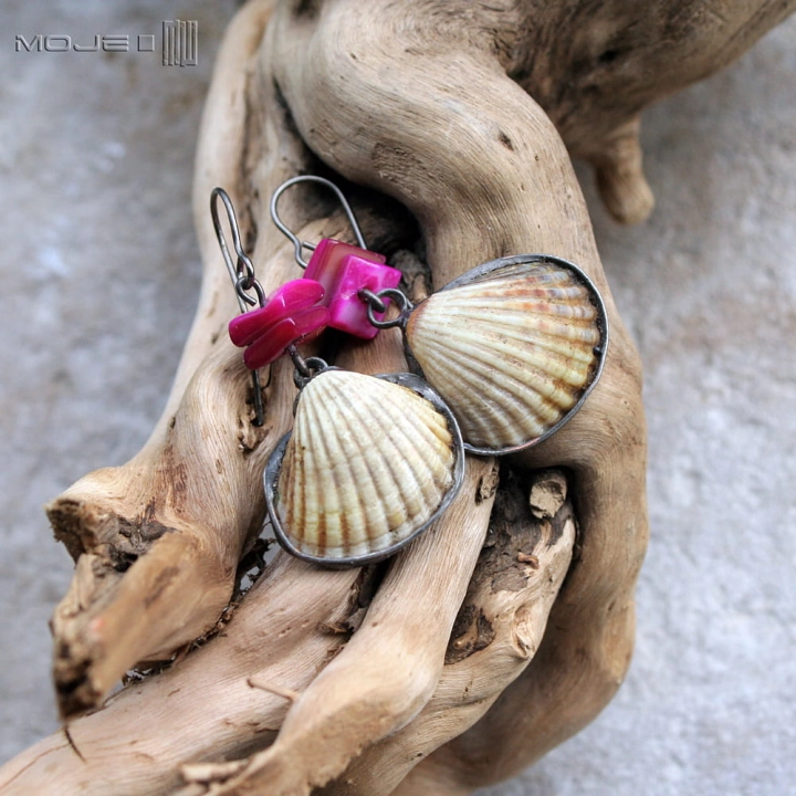 baltyczki-na-perlowo-kolczyki-z-muszelek-baltyckie-masa-perlowa-wiszace