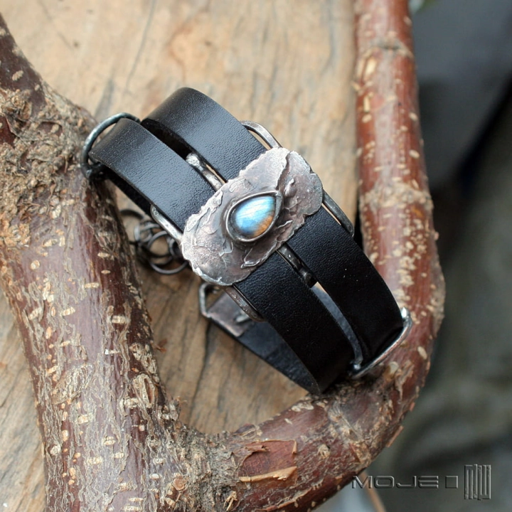 lazurowa-lza-bransoletka-ze-skorzanych-rzemieni-i-labradorytu-regulowana-miedziana