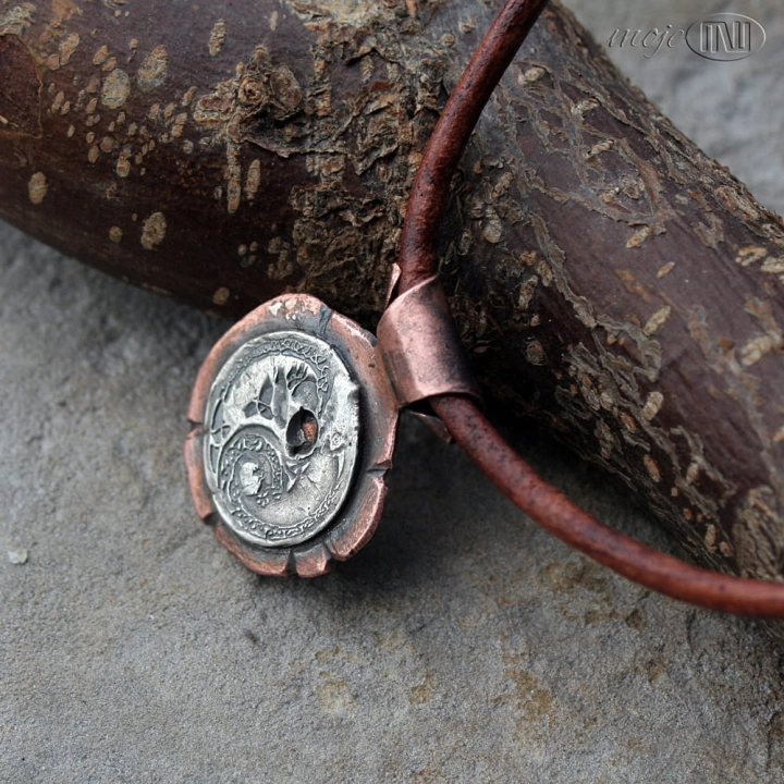 Yin-yang-w-miedzi-i-srebrze-wisior-z-miedzi-i-ze-srebra-meski-bizuteria-dla-niego-na-skorzanym-rzemieniu