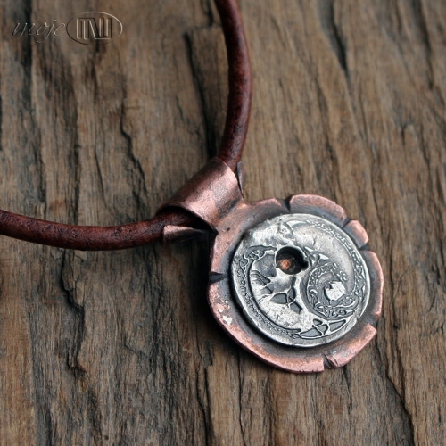 Yin-yang-w-miedzi-i-srebrze-wisior-z-miedzi-i-ze-srebra-meski-bizuteria-dla-niego-na-skorzanym-rzemieniu