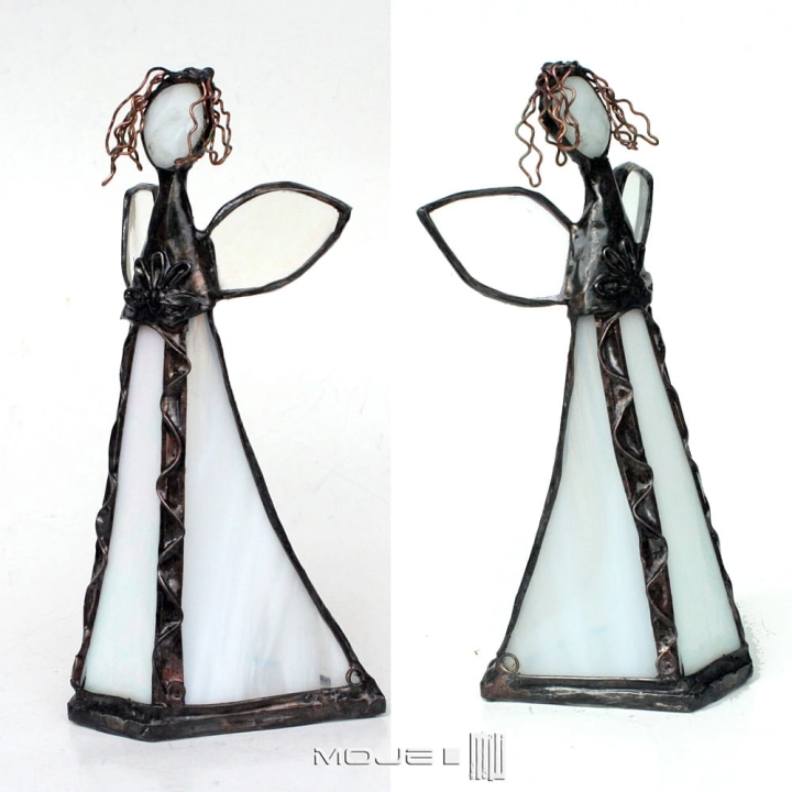 Bialy-aniol-szklany-stojacy-aniolek-figurka-ze-szkla-witrazowy-chrzest-komunia-prezent-pamiatka