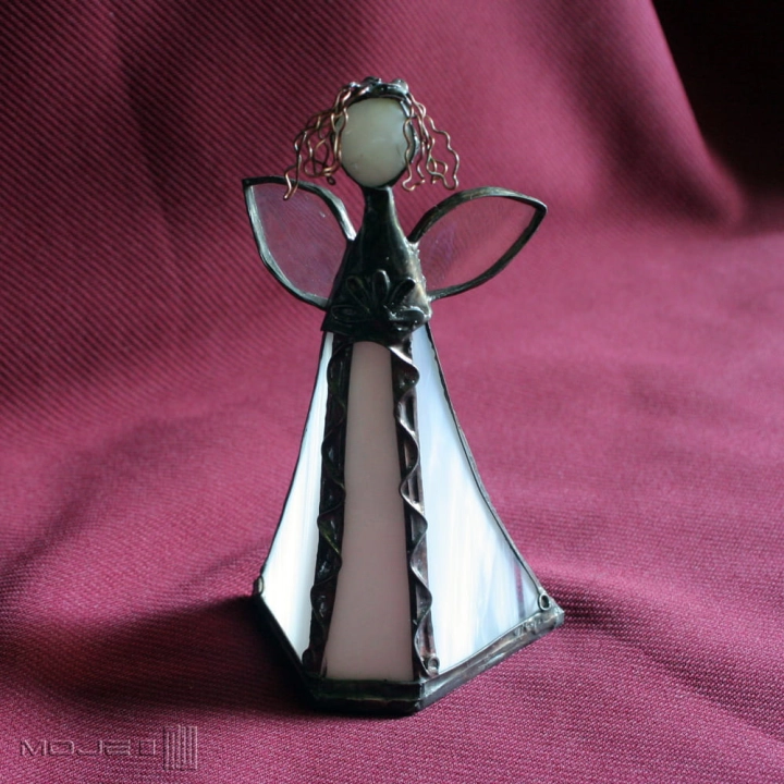 Bialy-aniol-szklany-stojacy-aniolek-figurka-ze-szkla-witrazowy-chrzest-komunia-prezent-pamiatka