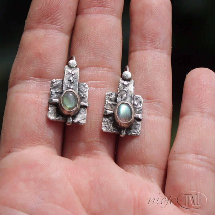 labrakwadrat-kolczyki-ze-srebra-z-labradorytami-srebrne-rustykalne-recznie-robione