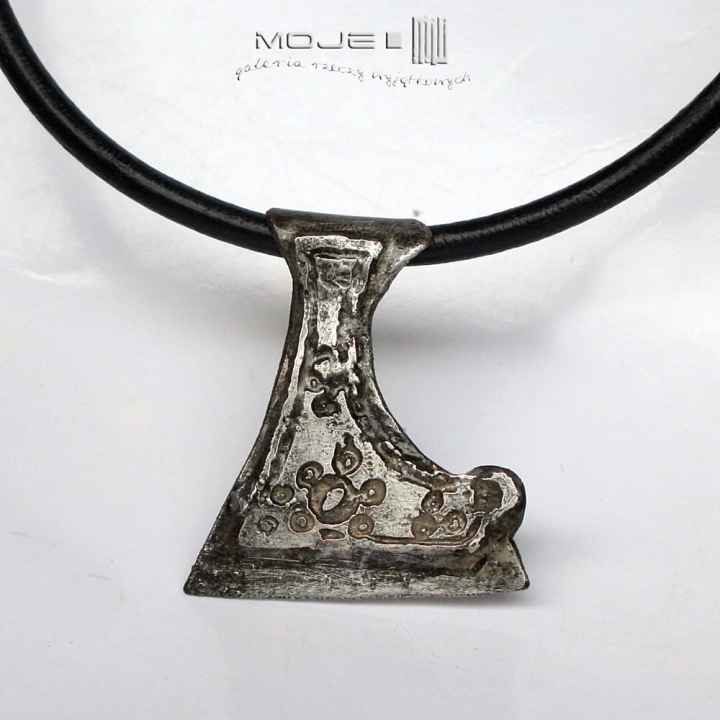 topor-Peruna-wisior-miedziany-pokryty-cyna-slowianska-bizuteria-amulet-poganska-bizuteria