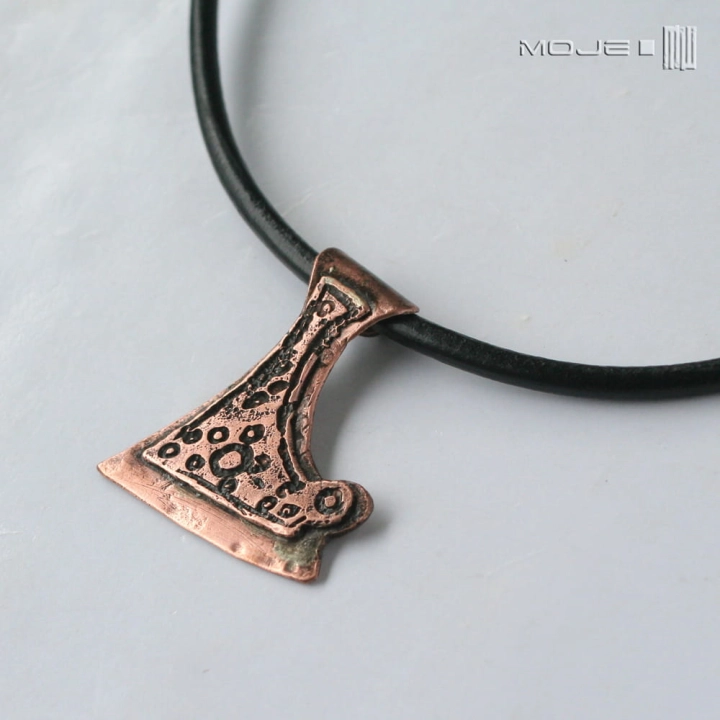 topor-Peruna-w-miedzi-wisior-miedziany-slowianska-bizuteria-amulet-poganska-bizuteria