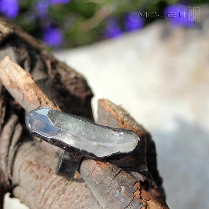 samotny-krysztal-pierscionek-z-surowym-kamieniem-krysztal-gorski-aura-anielska-miedziana-oprawa-surowe-piekno