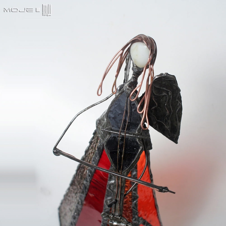 Armiel-szklany-stojacy-aniol-witrazowy-dekor-stojacy-swieta-prezent-szklo-witrazowe