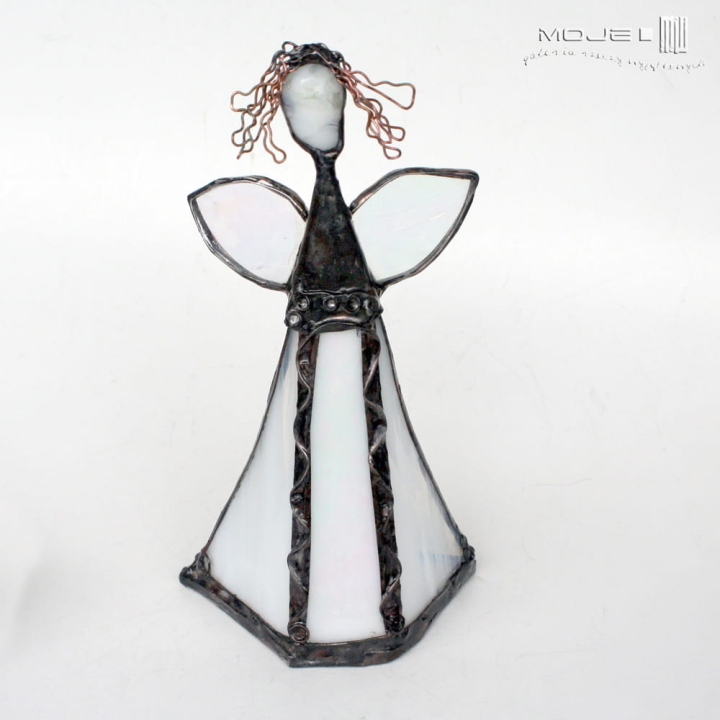 Bialy-aniol-szklany-stojacy-figurka-dekor