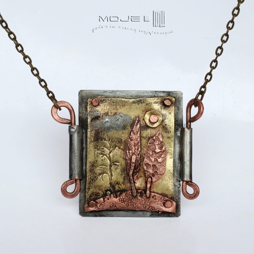 wisior-z-widoczkiem-rustykalny-wisior-miedz-mosiadz-drzewa-bizuteria-z-naturalnych-materialow