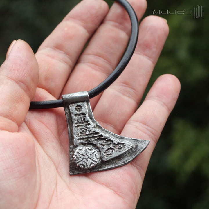 topor-Peruna-meski-wisior-slowianski-nordycki-bizuteria-dla-mezczyzny-miedziany-pokryty-cyna-rustykalny-stylizowany