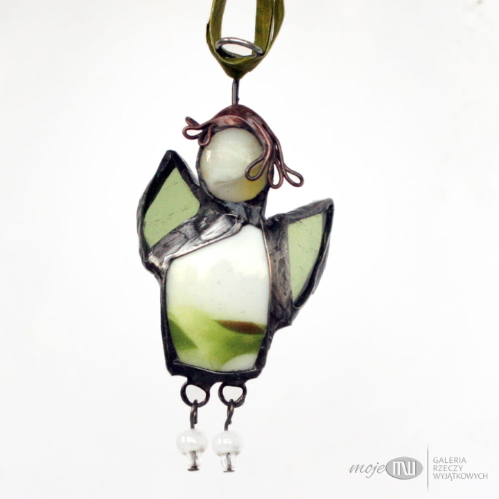 aniolek-porcelanek-wiszacy-dekor-swiateczny-porcelana-szklo-fusing-swieta-zawieszka