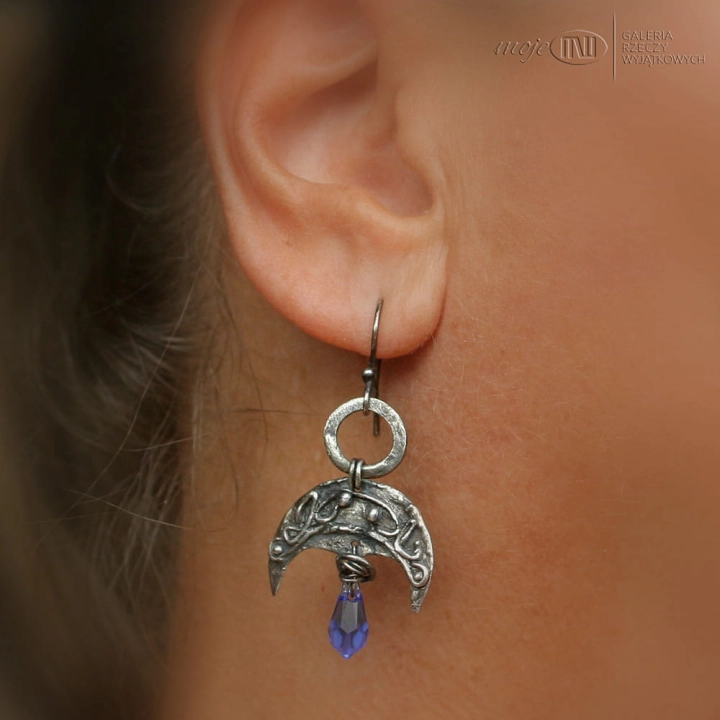 lunule-z-blekitem-ksiezycowe-kolczyki-kobiece-lunula-swarovski-srebro-ze-srebra-blekitne-slowianska-bizuteria