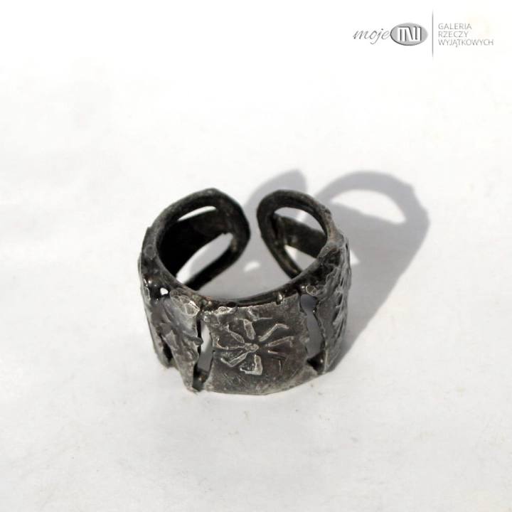 slowianskie-archeo-szeroka-obraczka-meska-symbole-wzorki