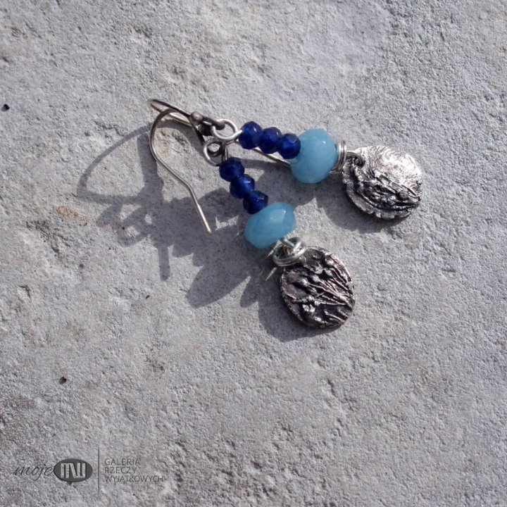 polne-skarby-kolczyki-ze-srebra-akwamaryn-jadeit-niebieski-granatowy-lekkie-srebrne-florystyczne-pola-roslinka