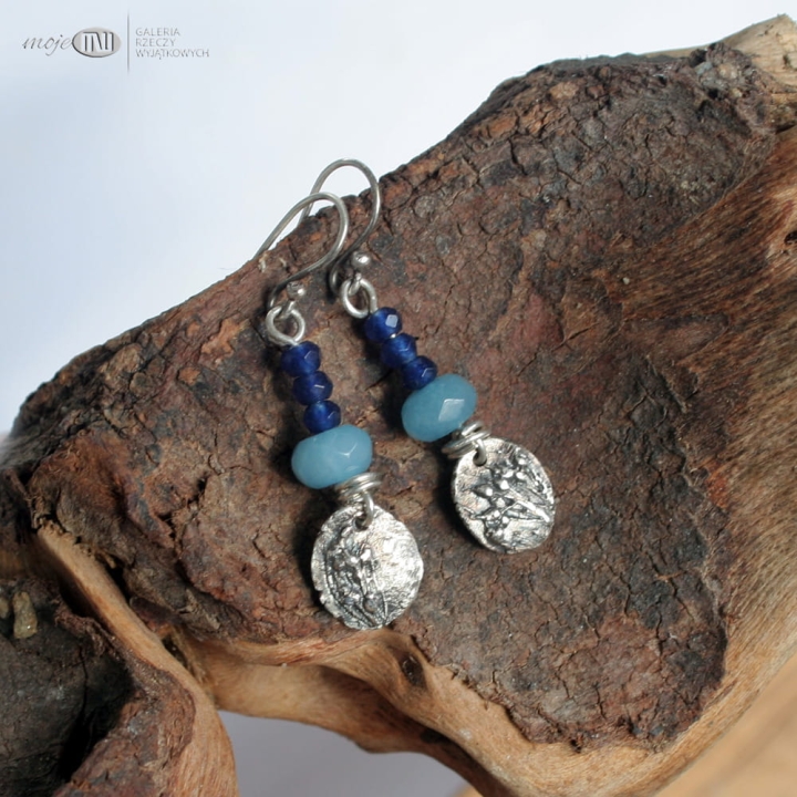 polne-skarby-kolczyki-ze-srebra-akwamaryn-jadeit-niebieski-granatowy-lekkie-srebrne-florystyczne-pola-roslinka