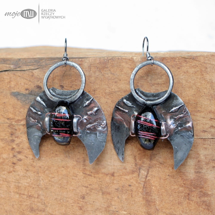 mroczne-lunule-kolczyki-ksiezycowe-miedz-kobiece-wiszace-szlany-kaboszon-fising