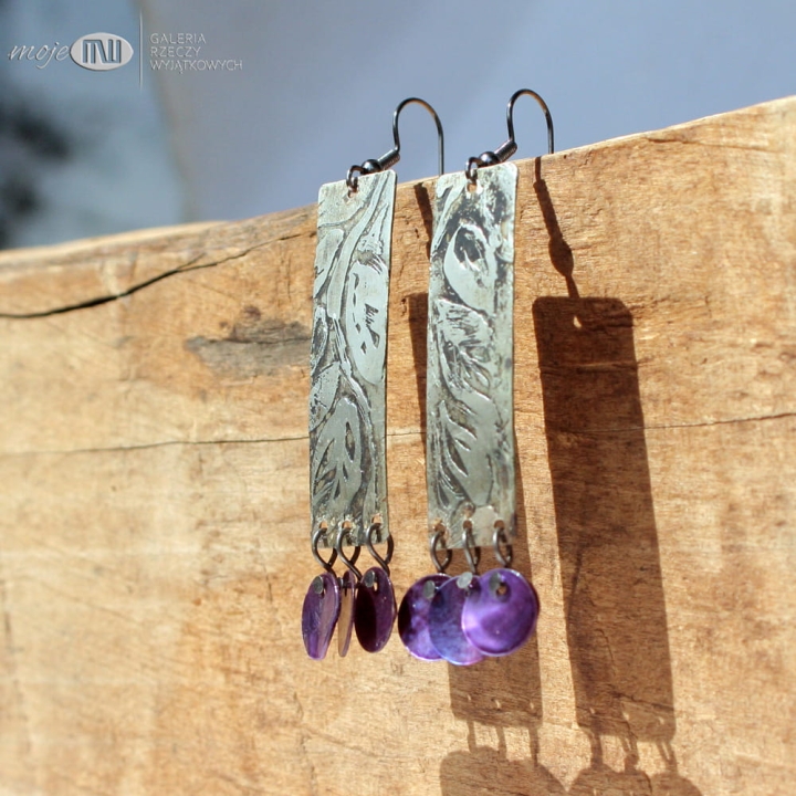 florostokat-z-masa-perlowa-dlugie-wiszace-kolczyki-alpaka-florystyczne-masa-perlowa