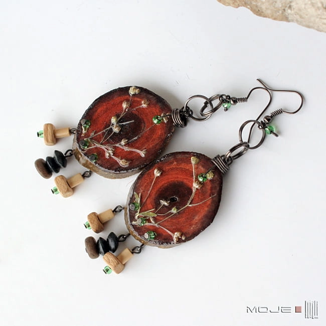 Kolor który oddały kwiaty, kolczyki z drewna, rustykalny, biżuteria z drewna, biżuteria ze szkła, drewniany, kolczyki naturalne, biżuteria autorska, hand made, ręcznie robione, z drewna, naturalne, kolczyki wiszące,