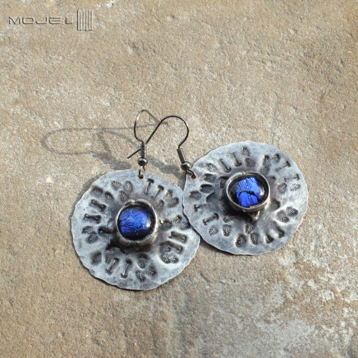 dichrooko-w-lazurze-dichrooko-opalizujace-kolczyki-z-miedzi-szklane-oko-szklo-dichroiczne-fusing-wiszace-miedziane-okragle