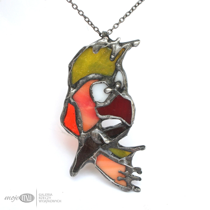 papuga-Zanetka-wisior-szklo-witrazowe-ptak-smieszny-na-szyje