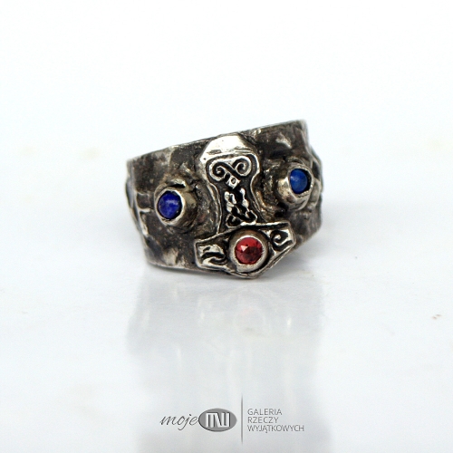 mlot-Thora-na-palec-meski-sygnet-obraczka-srebro-granat-lapis-lazuli-kamienie-ozdobny-personalizowany-znaki-runiczne-runy-bizuteria-dla-mezczyzny
