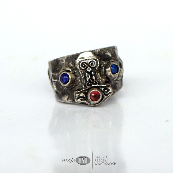 mlot-Thora-na-palec-meski-sygnet-obraczka-srebro-granat-lapis-lazuli-kamienie-ozdobny-personalizowany-znaki-runiczne-runy-bizuteria-dla-mezczyzny