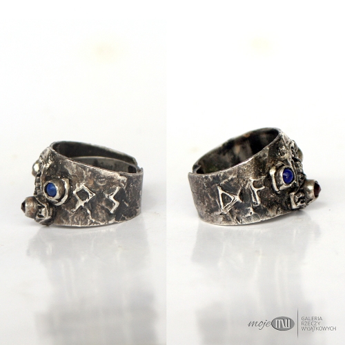 mlot-Thora-na-palec-meski-sygnet-obraczka-srebro-granat-lapis-lazuli-kamienie-ozdobny-personalizowany-znaki-runiczne-runy-bizuteria-dla-mezczyzny