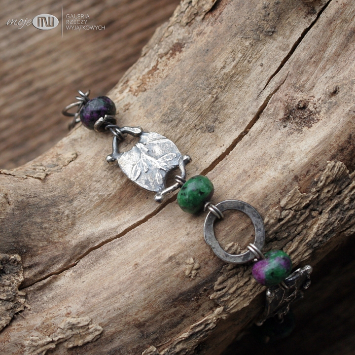 w-trawie-z-zoisytem-srebrna-bransoletka-srebro-recznie-robiona-roslinki-prezent