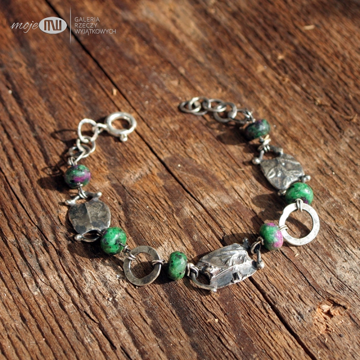 w-trawie-z-zoisytem-srebrna-bransoletka-srebro-recznie-robiona-roslinki-prezent