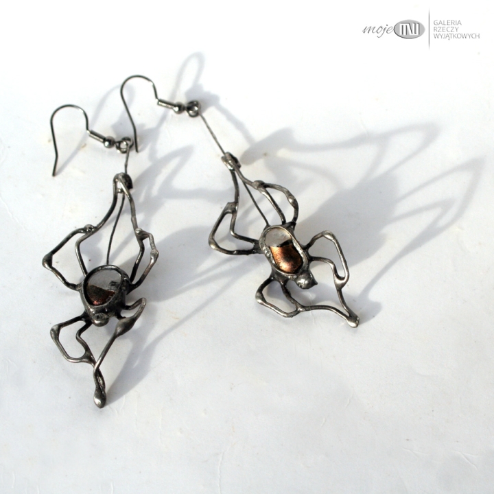 arachne-kolczyki-pajak-wiszace-dlugie-do-uszu-helloween