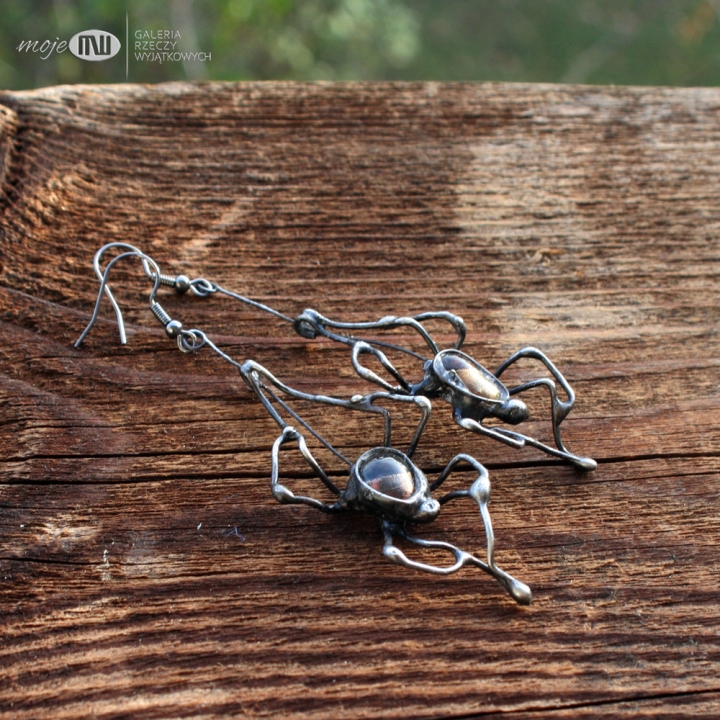 arachne-kolczyki-pajak-wiszace-dlugie-do-uszu-helloween