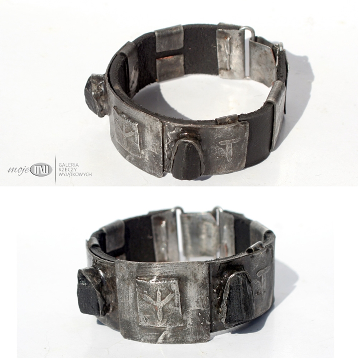 Algiz-bransoleta-meska-rustykalna-runy-znaki-runiczne-amulet-inicjaly-personalizowana-turmalin-czarny-skora