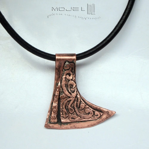 topor-Peruna-w-miedzi-miedziany-slowianska-bizuteria-amulet-poganska-jednostronny-meski-wisior