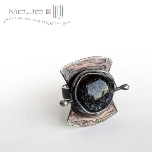 Yamiwa, pierścionek, pierścień, biżuteria fusing, szklane oczko, ręcznie robione, hand made, biżuteria autorska, trawiona miedź, miedziany pierścionek
