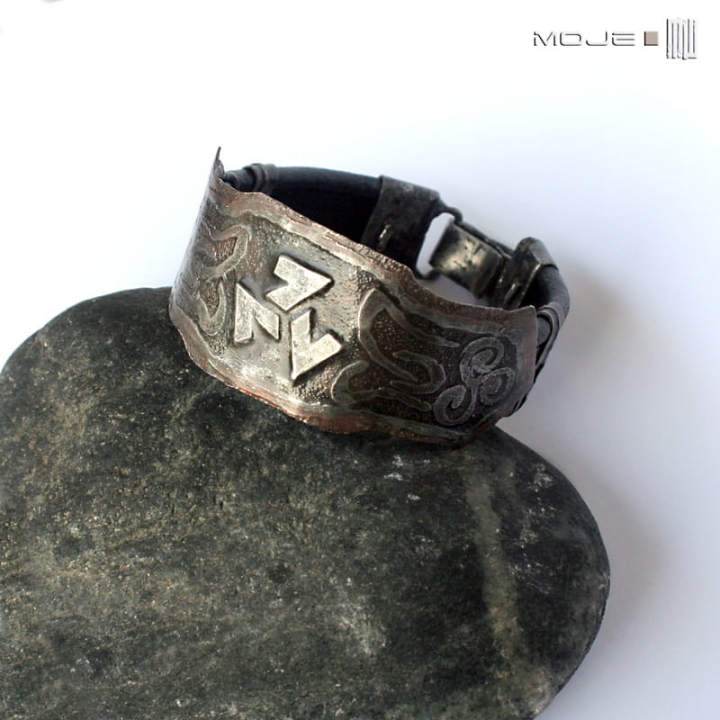 Triskelion, manela, bransoleta męska, męska biżuteria, motywy celtyckie, motywy słowiańskie, miedziana bransoleta, słowiańszczyzna, pomysł na prezent