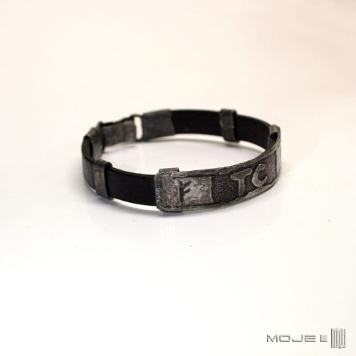 manela Fehu-Uruz, bransoleta z miedzi i skóry, męska biżuteria, runy, znaki runiczne, dla mężczyzny, pomysł na prezent