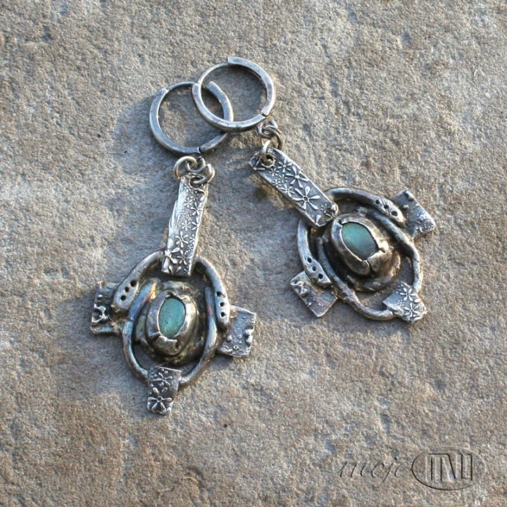 Kwietny-mechanizm-kolczyki-ze-srebra-srebrne-z-labradorytem-prezent-rustykalne